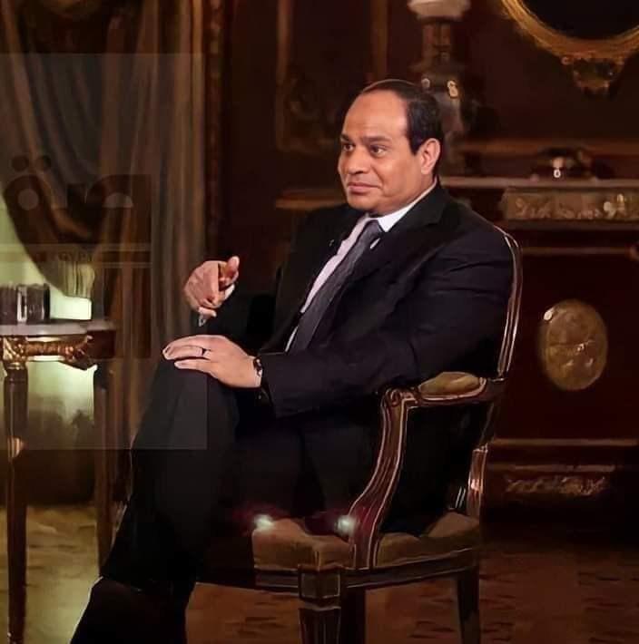 السيسي ضرب الدولار بالصاروخ 😎وسبب رعب  لترمب وأعوانه بدء تفعيل التعامل مع روسيا ومعظم الدول بالعملة المحلية بدء تنفيذ اتفاقية التجارة مع الصين بالعملة المحلية 
بدء سريان أتفاقية التجار الحره الأفريقية بالعملات المحلية 
الجنرال حفيد الفراعنه ده خطير جداً 🤯
تحيا الجمهورية المصرية