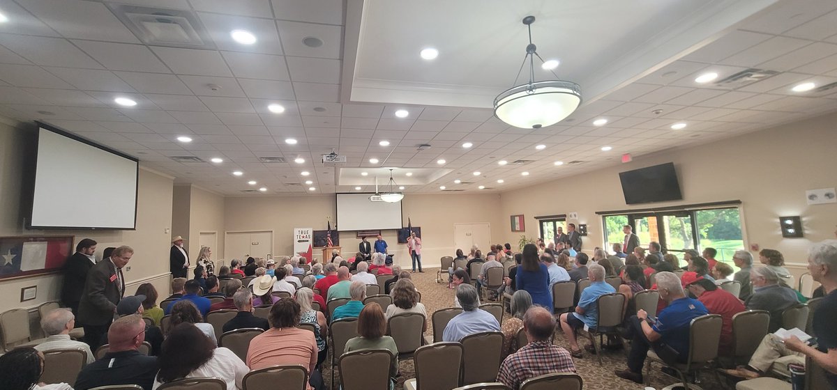 heyjuliesue's tweet image. I was trying to find words for tonight's meeting. These 3 State Reps are there for the right reasons, the activists are happy and encouraged, we're all revved up and ready to fight harder... It was just beautiful. Beautiful.
@TrueTXProject
@NateSchatzline
@DavidLowe4Texas…