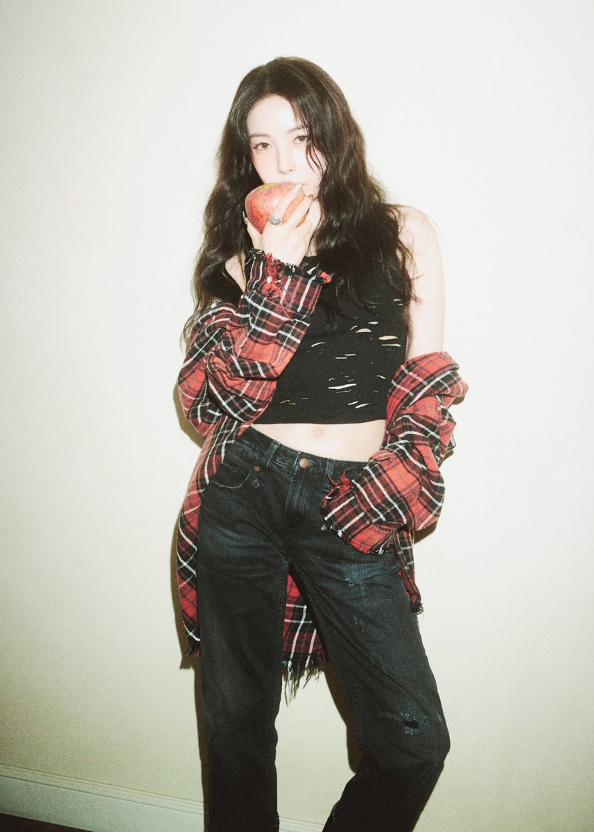BoAsoba's tweet photo. ๐ข ๐ฅ IMPORTANT Update
BoA is recovering from surgery. She was diagnosed with acute osteonecrosis requiring treatment. The concert is cancelled so that she can finish recovering. ๐ Let's send her positive messages and pray for her recovery!
#GetWellSoonBoA
#BoA #๋ณด์ #BoAkwon https://t.co/URgpYn1IYn