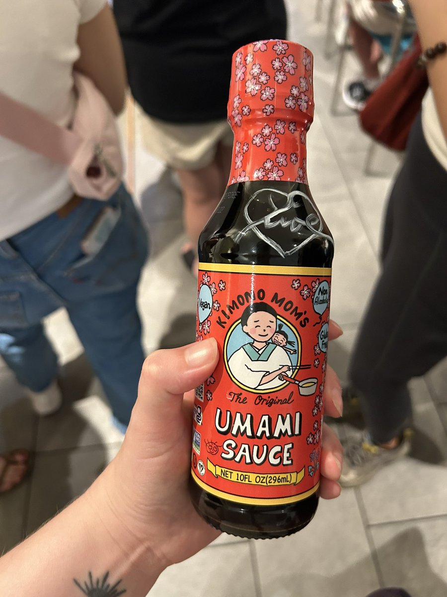 Kat Coffin Head of the Tortured Scholars Dept. (@katinoxford) on Twitter photo We got to meet the lovely <a href="/Kimono_Mom/">Kimono Mom / MOE</a> !
Her umami sauce is おいしい😋. 良くやりましたね!見た目より内面のほうがずっとすてきです。 We got to meet the lovely <a href="/Kimono_Mom/">Kimono Mom / MOE</a> !
Her umami sauce is おいしい😋. 良くやりましたね!見た目より内面のほうがずっとすてきです。