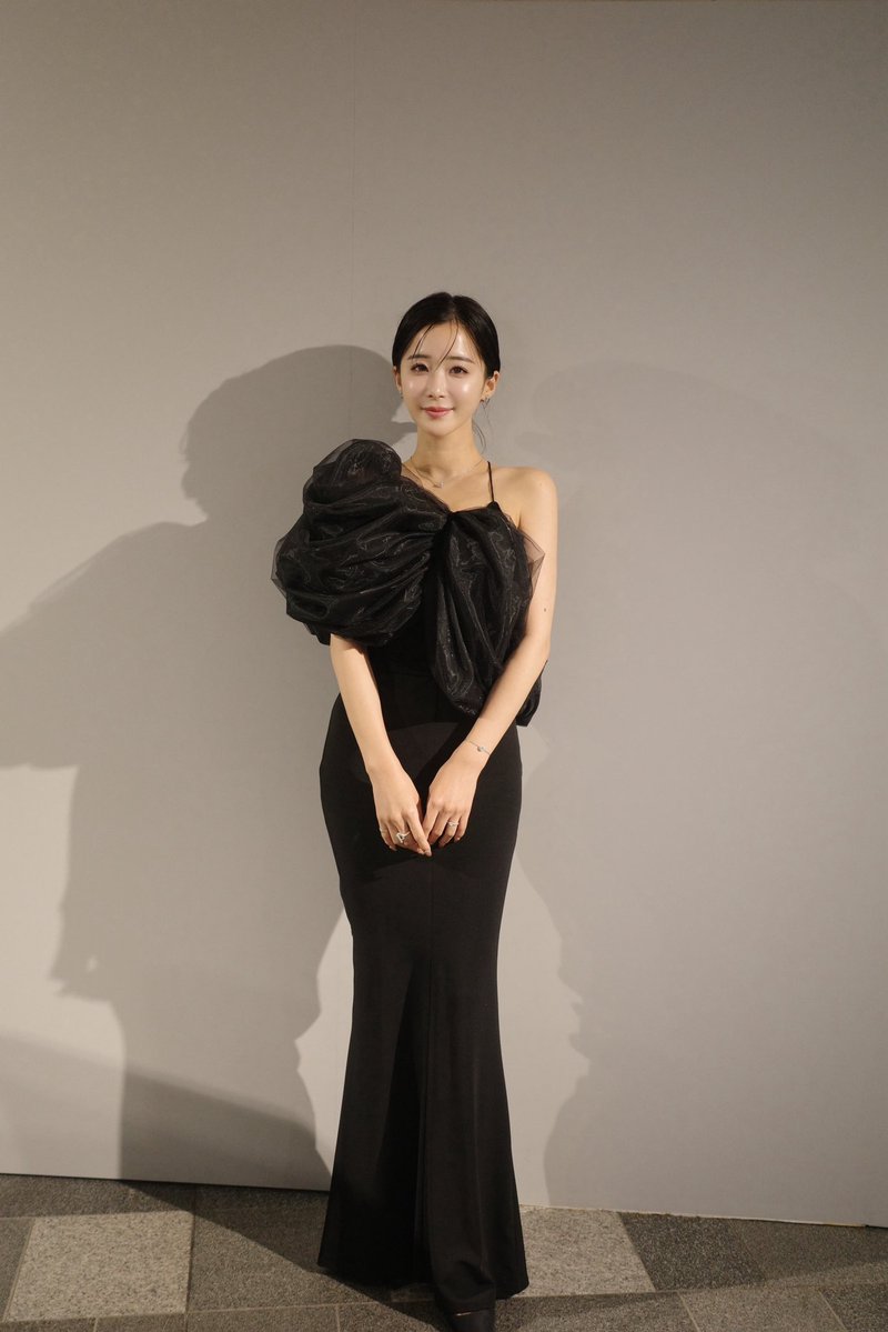 kyuui_misato's tweet image. バズってるCHANELのリップなんだけど、186番とても良い🕊🤍
同じくブルベ夏のひとおすすめ✨️
#CHANEL #リップ #メイク