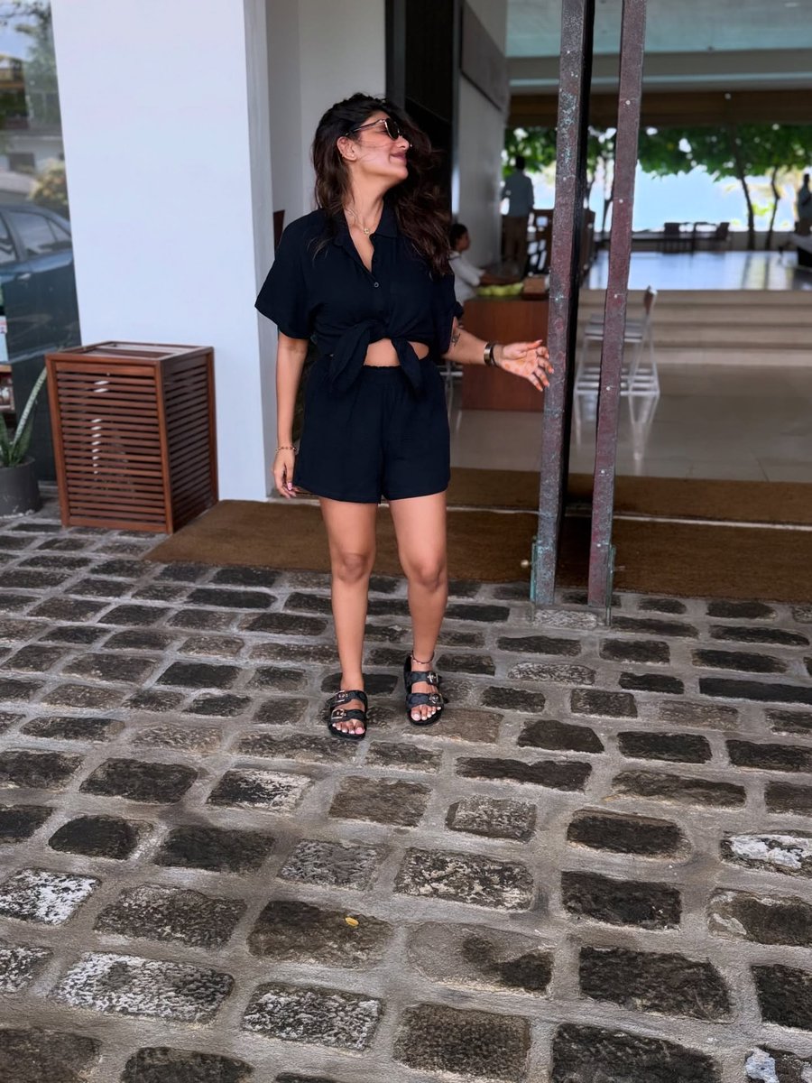 🖤