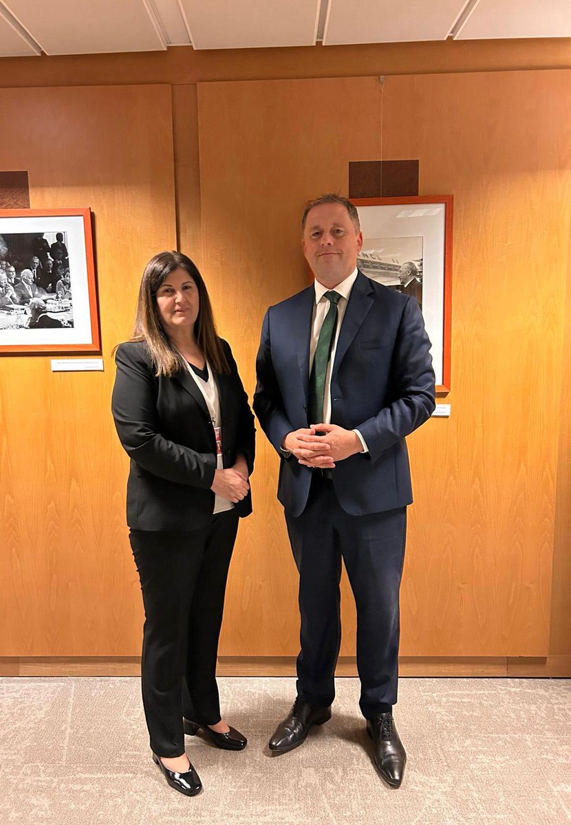 Meeting with the Palestinian Minister of State for Foreign Affairs, Varsen Aghabekian, in Brussels 🇮🇪🇵🇸🇪🇺

I re-affirmed Ireland’s support for an immediate ceasefire, humanitarian aid delivered at scale to Gaza, and the realisation of a two-state solution.

At #FAC, I will raise