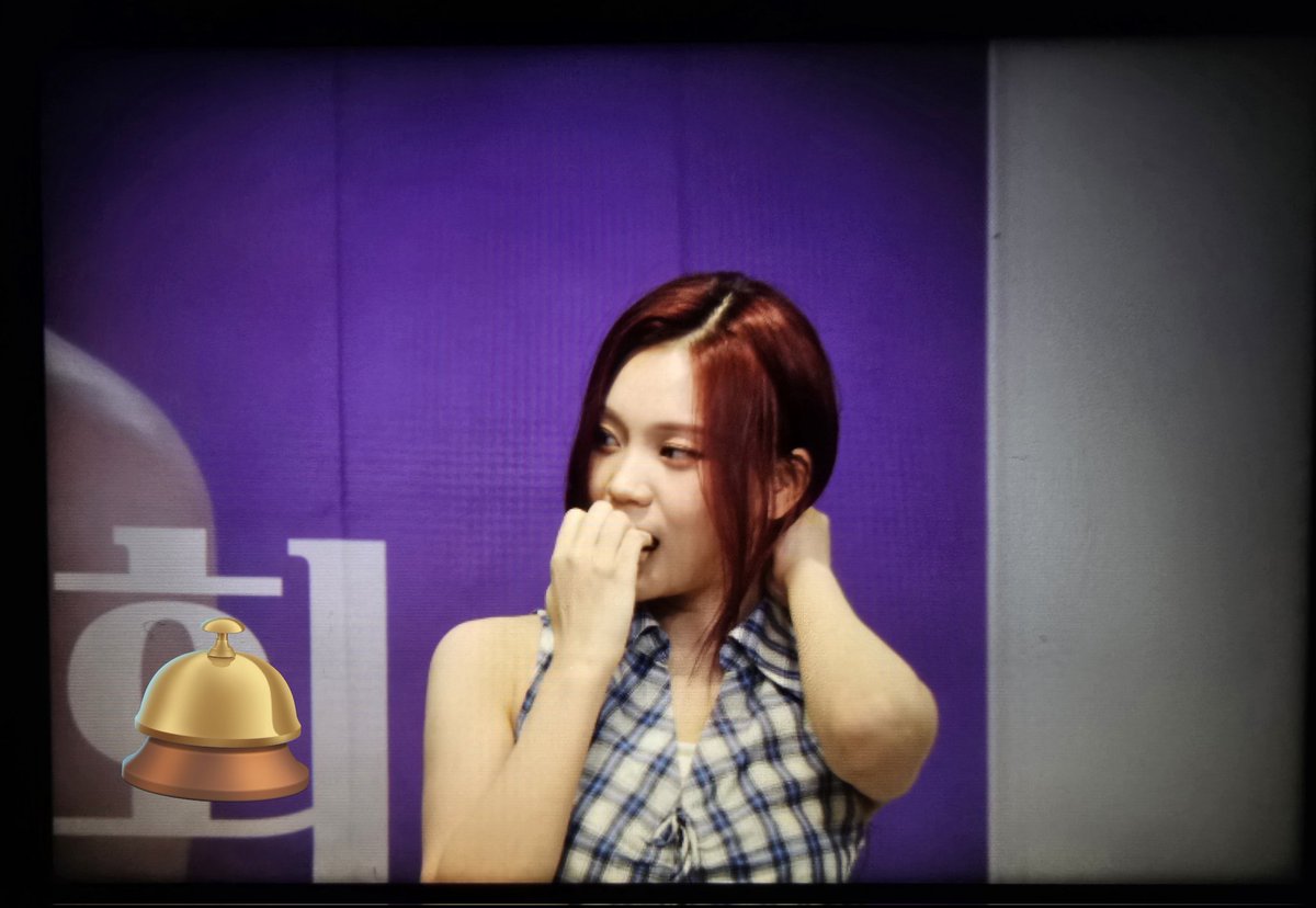bell_ding_dong_'s tweet photo. 250713 애플뮤직 팬사인회

#비비지 #viviz
#엄지 #umji https://t.co/1DHQIeeKxp