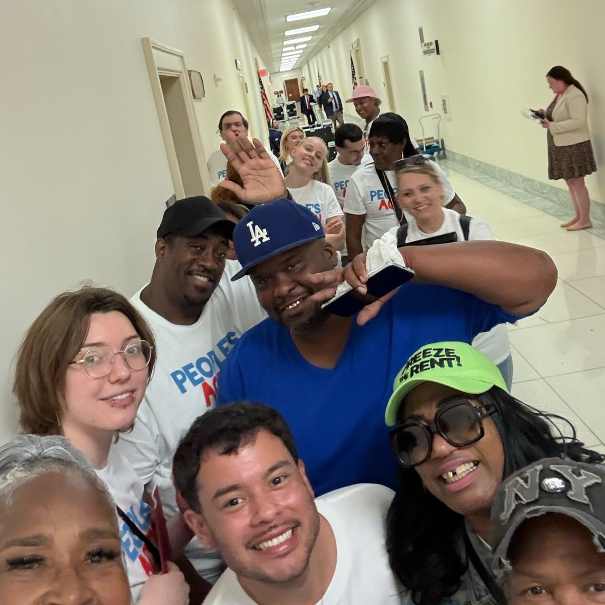PplsAction's tweet image. We showed up and showed out on Capitol Hill today. 💥
People’s Action Institute packed the halls of Congress with one message: HUD CUTS KILL.
Housing is a human right—and we won’t stop until everyone has a safe place to call home.
#HUDCutsKill #StopTheCuts
