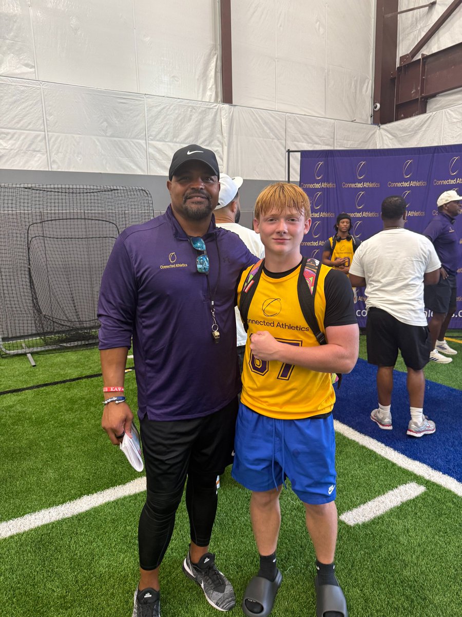 Had an unforgettable time at #TheGrindCamp experiencing a day in the life of a college athlete. Such a great opportunity and motivating glimpse into my future. Coached on and off the field by legends of the game. Incredibly thankful for the opportunity! Appreciate <a href="/AWilliamsUSA/">Anthony Williams</a>