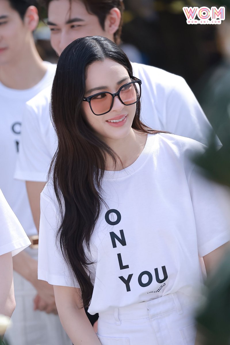 ‘ หลิงหลิง คอง ’ ในงานบวงสรวง “เพียงเธอ Only You The Series” 

 LINGORM ONLY U WORSHIP

#บวงสรวงซีรีส์เพียงเธอ
#หลิงหลิงคอง #Linglingkwong
#OnlyYouTheSeries #เพียงเธอ