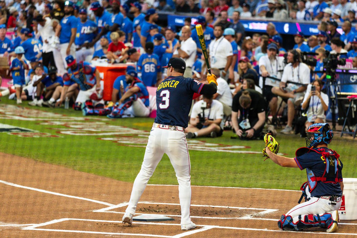 USABaseball's tweet image. Team USA alumni on the big stage 🇺🇸