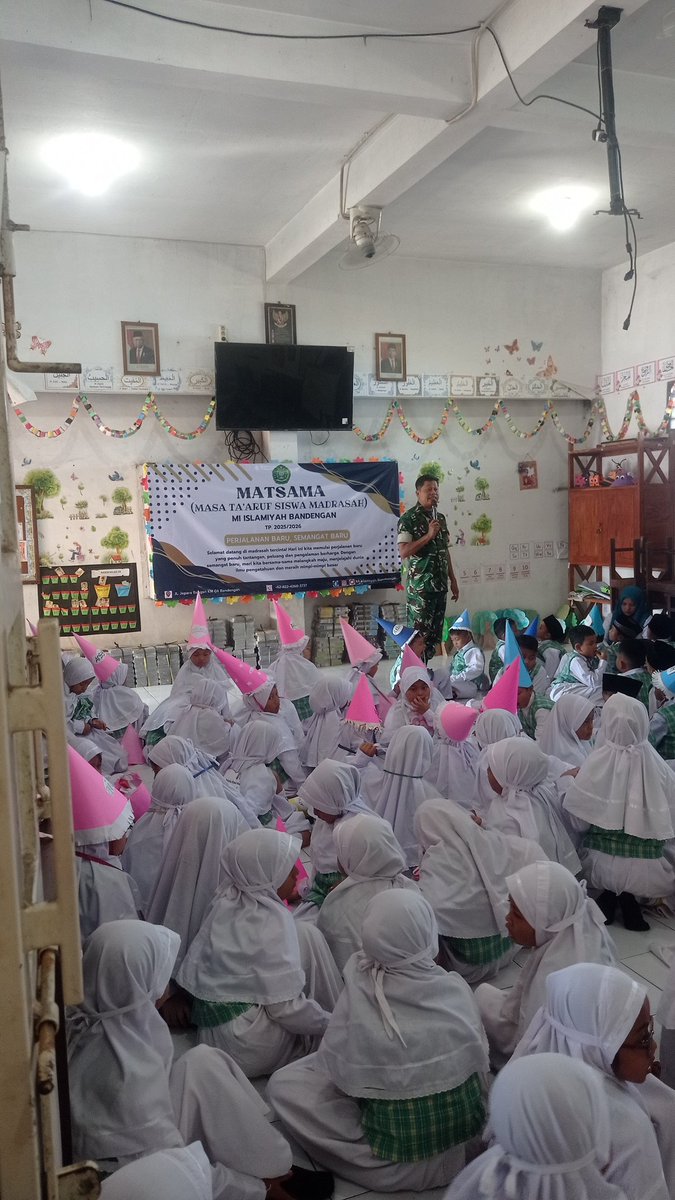 Guru Idaman Siswa (@mahfudingtg) on Twitter photo Selamat Pagiii
Hari kedua Apel Pagi
MATSAMA/ MPLS di isi dari BABINSA dan dari puskesmas Jepara kota <a href="/DPRDJepara/">DPRD Jepara</a>
<a href="/jeparakabgoid/">Pemkab Jepara</a> Selamat Pagiii
Hari kedua Apel Pagi
MATSAMA/ MPLS di isi dari BABINSA dan dari puskesmas Jepara kota <a href="/DPRDJepara/">DPRD Jepara</a>
<a href="/jeparakabgoid/">Pemkab Jepara</a>