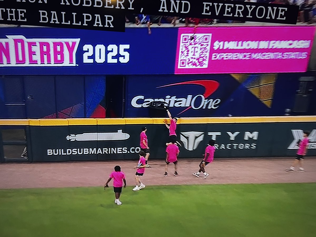 Gv3bi0zW0AAbpxM?format=jpg&name=medium