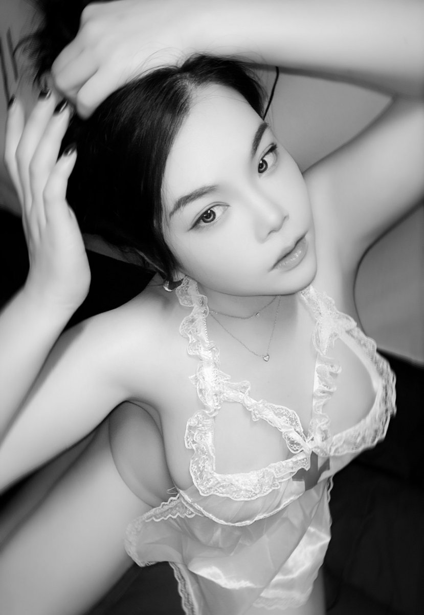 🤍F E R N 🖤 tweet media