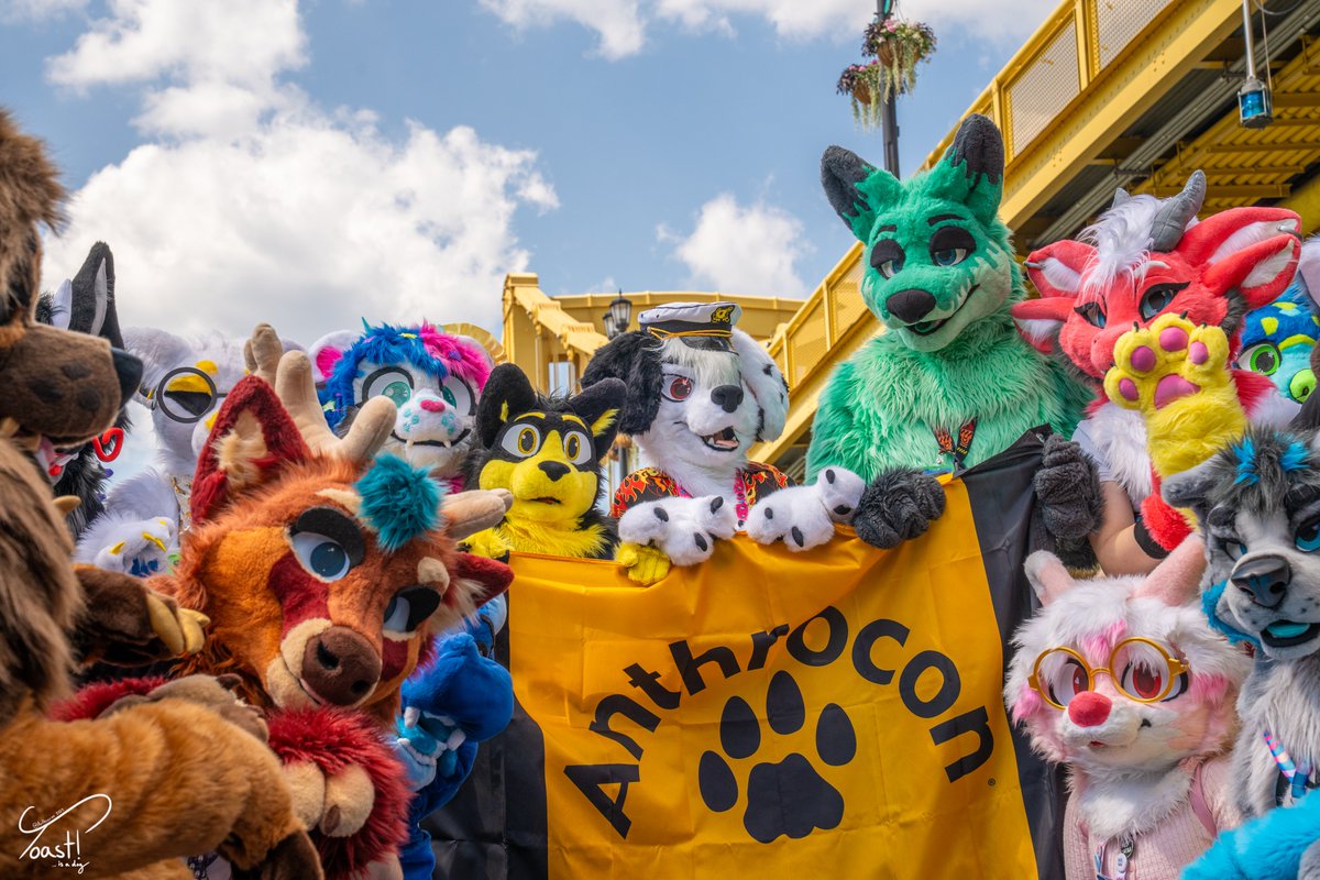 ToastIsADog's tweet image. Woah?!!? @anthrocon photos done within a week of the con being over? Thats a new record!!!
Had lots of fun exploring Pittsburgh last weekend :3 Photos are up on both my website: ac.toastisa.dog
and on furtrack: furtrack.com/user/ToastIsADβ¦
#ac2025 #Anthrocon