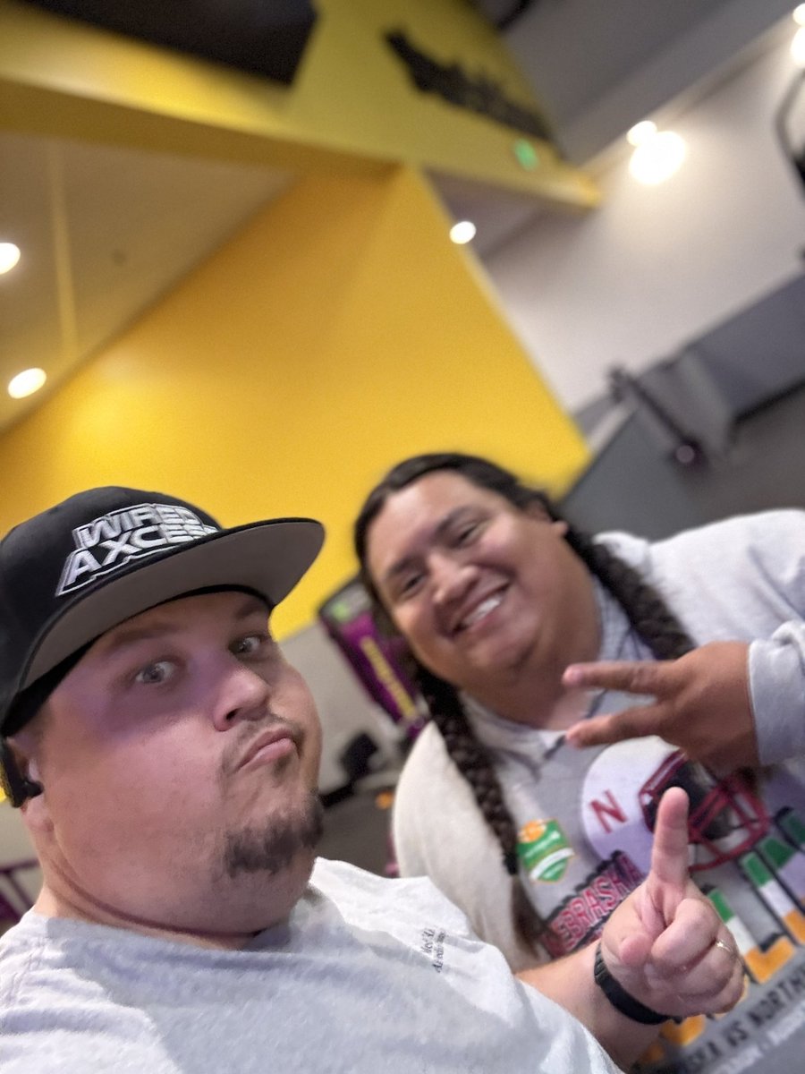 DJKDuBOmaha's tweet photo. Remember itβs one day at a time and the accountibilty is a choice having friends and family doing it with you makes a difference! We did that how about you? Share your #AccountibiltyPicture and #KrewLife and remember youβre not alone! https://t.co/yNNZcj6iSX