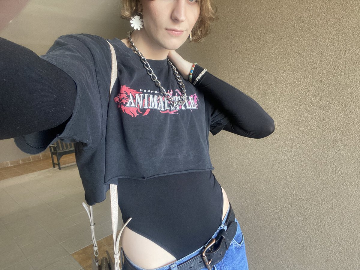 I’m a top btw and it’s big