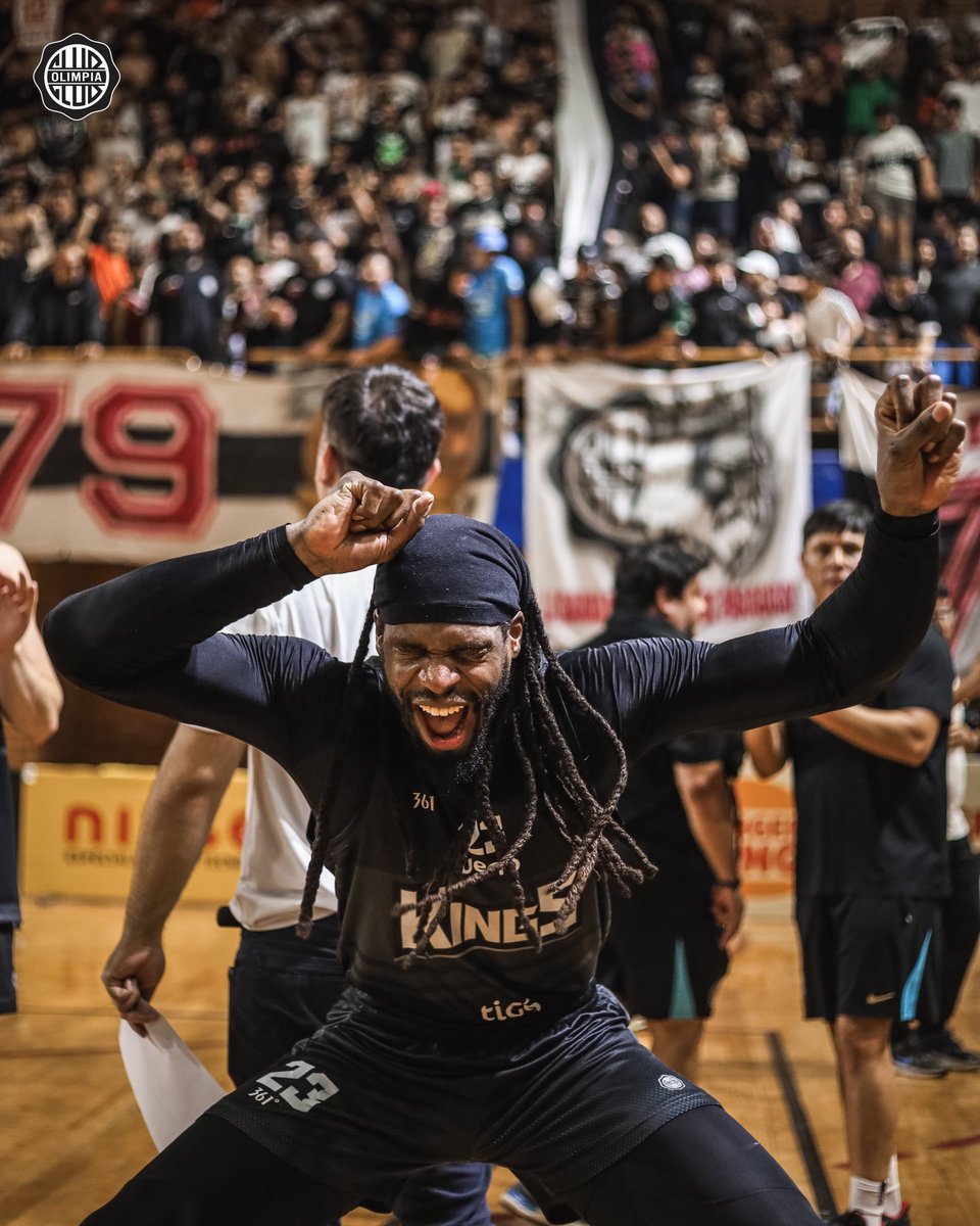 Es martes, quincena, falta un montón para cobrar, no llego a fin de mes, perdimos contra Triqui con Chiquito Prime.

Pero se fue Bustos, ganaron los Kings, anunciaron a Ramón Díaz y es mes aniversario