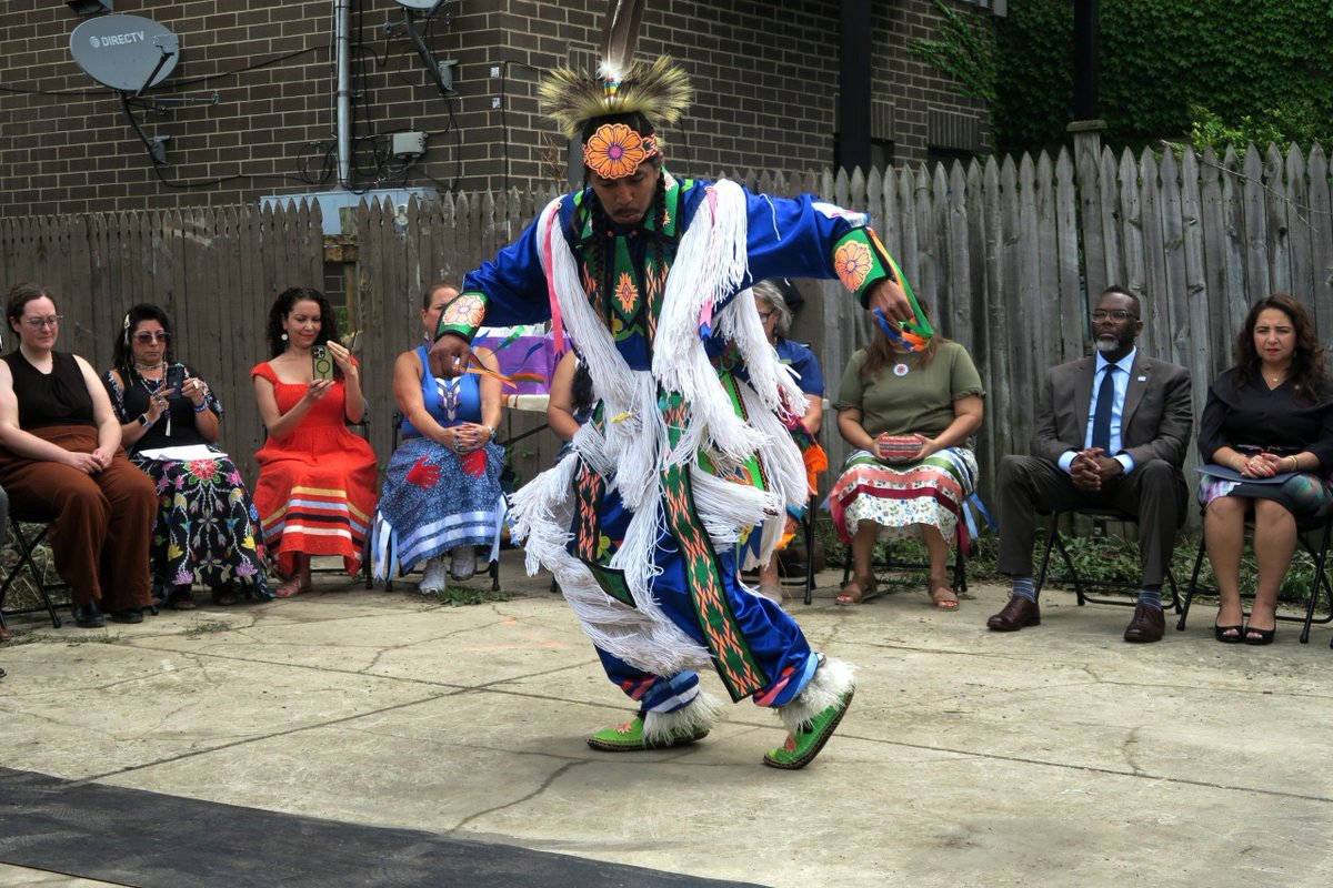 Indigenous leaders blessed the Irving Park land being used for the city’s 1st affordable housing for Native Americans. blockclubchi.co/4lPYbmH