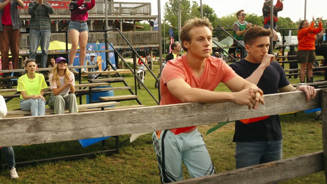mierhealey's tweet photo. happy #motorheads monday! @primevideo we need our season 2 renewal! https://t.co/HWulQvY2gd