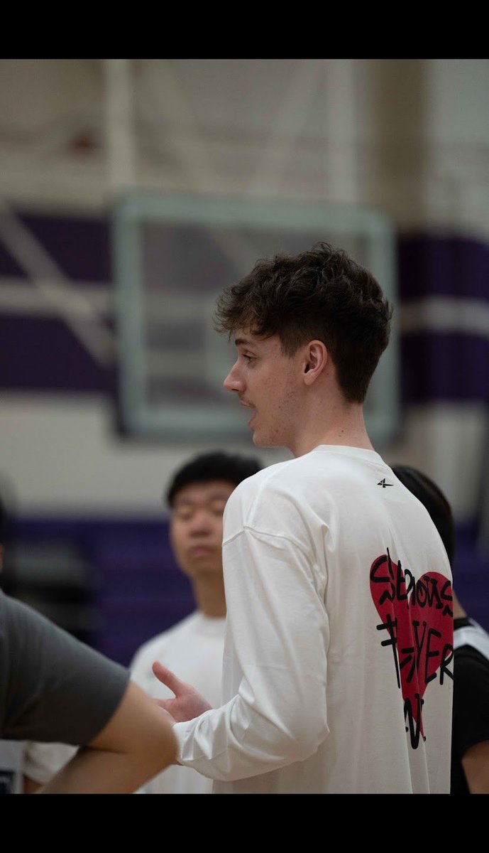 ballerant27's tweet photo. Summer so far ⛹🏽‍♂️🦾 https://t.co/ZN2eUAl3zb