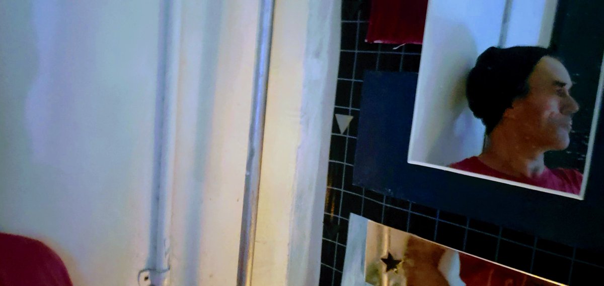 This is me now. Like a <a href="/Copperfield/">David Copperfield</a> illusion or something.. 

#ExistentialCrisis 
#LoveIslandUK 
#FreenBecky 
#Bitcoin 
#ConorMcGregor 
#WeLoveAshleyOgle 
#mondaythoughts