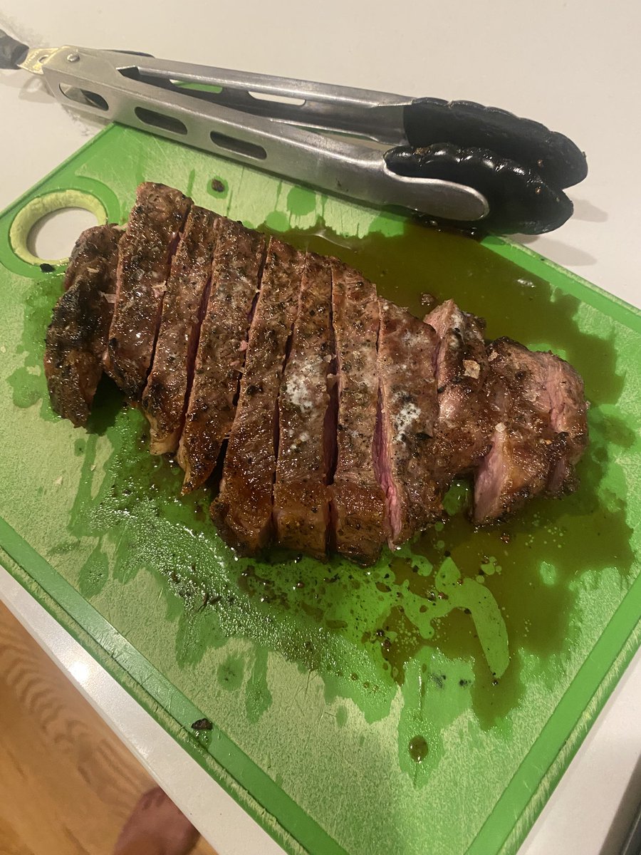 RRleonard19's tweet image. I have been trying the @ChefGruel cooking steak method a few times now. Flipping the steak every minute instead of searing for 4-5 minutes a side like usual. Did this one for 10 minutes on the grill tonight. Turned out great. @ScottRo83866595 @goodbreffis