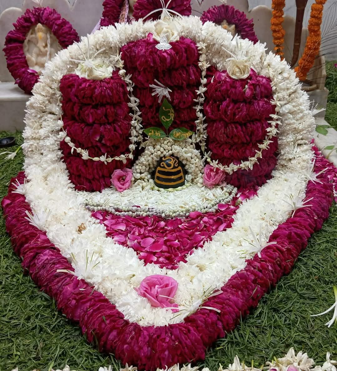 *🙏🌹जय श्री कष्ट हरण महादेव 🌹🙏*
*श्री कष्ट हरण महादेव, जयपुर  का आज का मंगला आरती श्रृंगार दर्शन*
*🔱श्रावण, कृष्ण पक्ष, तिथि - पंचमी, संवत् 2082, दिन - मंगलवार, 15 जुलाई 2025🔱*
*🌹ॐ नमः शिवाय*🌹🙏💐🐚🌞🪔🪷🔥🔱🕉️