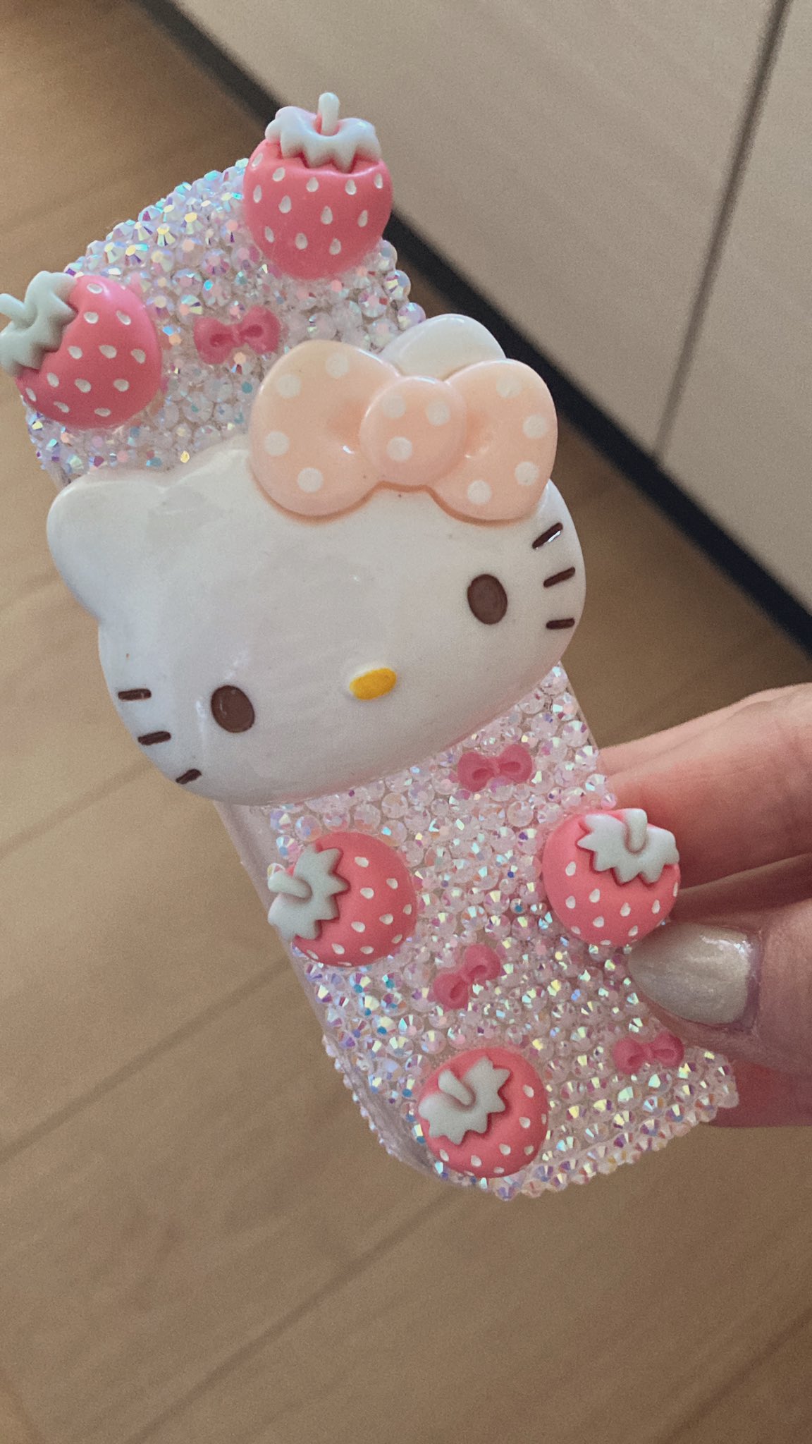 キティ ミ・◦・ミ Amazon.co.jp: サンリオ(SANRIO) マスコットホルダー(なつかし
