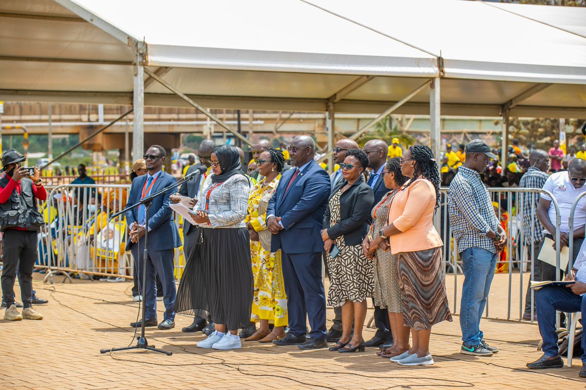 The sun was warm, and the feeling was palpitating and euphoric as Busega Market was commissioned. The vendors who struggled for years on the roadside at the Masaka Busega terminus often rained on and caped with dust and mud alike, today, received the long awaited present of a