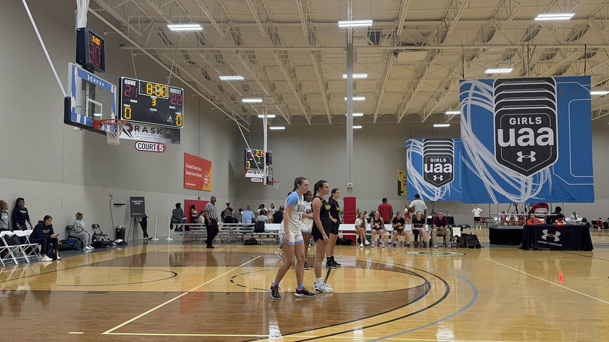 Stephanie Swartz Macy (@smacy8) on Twitter photo So proud of how hard <a href="/loren_macy/">Loren Macy</a> played this weekend at the Hoosier Heat and UAA tournaments! Her team went 7-1 on the weekend! She played great on both ends of the court and contributed in all areas! She even had a special visitor who drove down to cheer her on! So proud of how hard <a href="/loren_macy/">Loren Macy</a> played this weekend at the Hoosier Heat and UAA tournaments! Her team went 7-1 on the weekend! She played great on both ends of the court and contributed in all areas! She even had a special visitor who drove down to cheer her on!