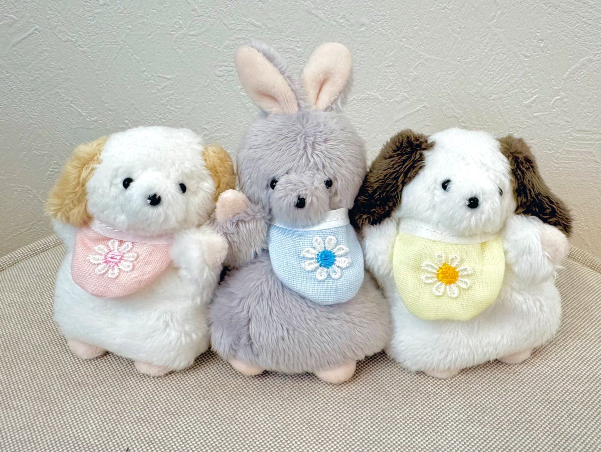 にぎちゃん🍙にあわせておみみ茶色だからむぎちゃんじゃん？🌾🥐にぎ　むぎ　ってなったらあとは　なぎ　でどう？🤔
また写真がギャルい