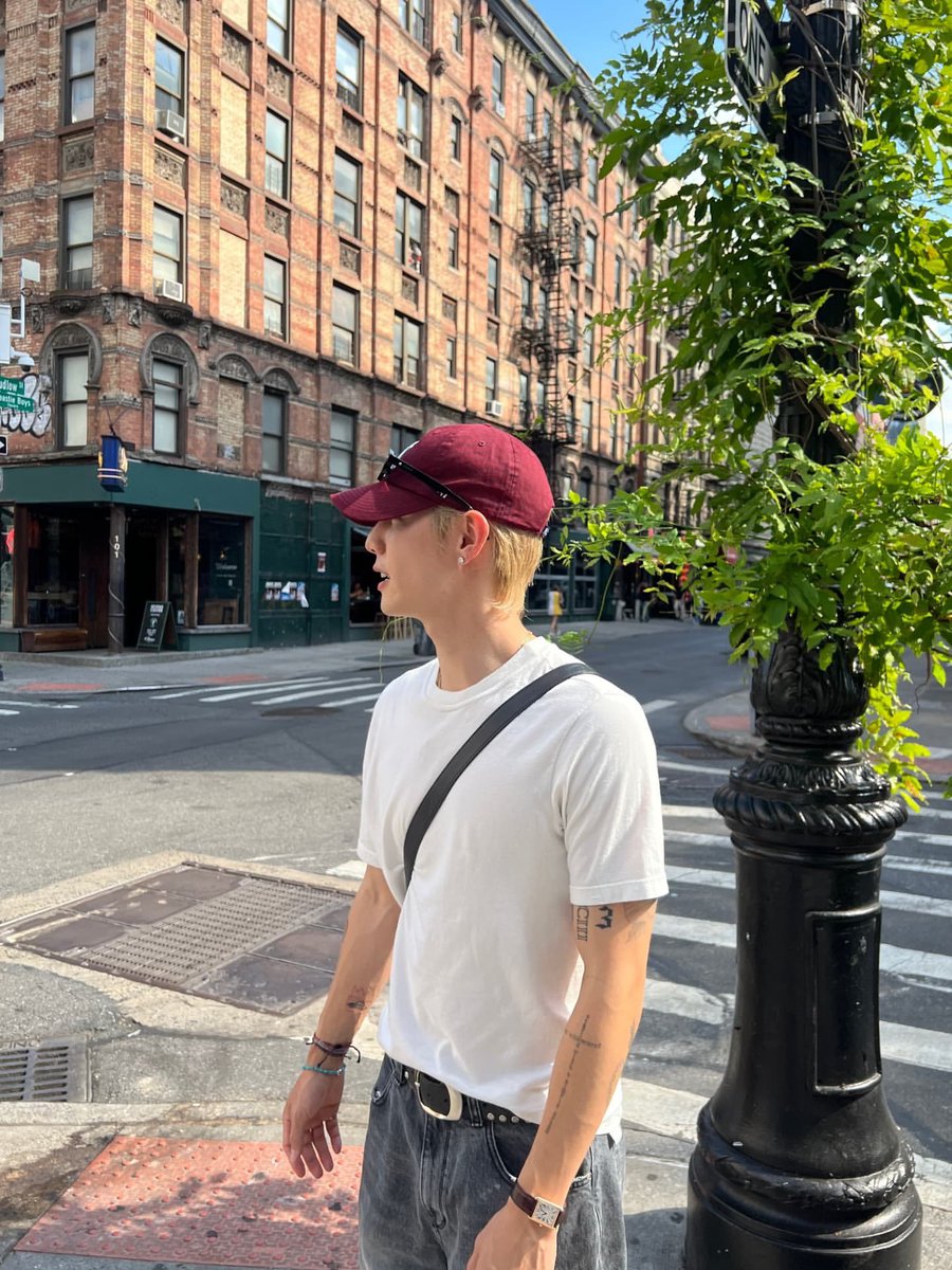 with Mark Tuan (@withyoumarktuan) on Twitter photo 250715 Mark’s IG Update (3/3)
“🍎🌃🚕🍕”
#MarkTuan #Mark #段宜恩 #마크
<a href="/marktuan/">Mark Tuan</a> <a href="/DNAmngmnt/">Mark Tuan Official</a>
#GOT7 #갓세븐 <a href="/GOT7/">GOT7 (갓세븐)</a> <a href="/GOT7Official/">GOT7</a> 250715 Mark’s IG Update (3/3)
“🍎🌃🚕🍕”
#MarkTuan #Mark #段宜恩 #마크
<a href="/marktuan/">Mark Tuan</a> <a href="/DNAmngmnt/">Mark Tuan Official</a>
#GOT7 #갓세븐 <a href="/GOT7/">GOT7 (갓세븐)</a> <a href="/GOT7Official/">GOT7</a>