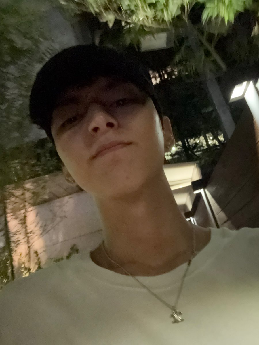 oritheplaza's tweet image. 제가 이런 느낌의 셀카를 
참 좋아하는데 말이죠........

&amp;lt;&amp;lt;new!!