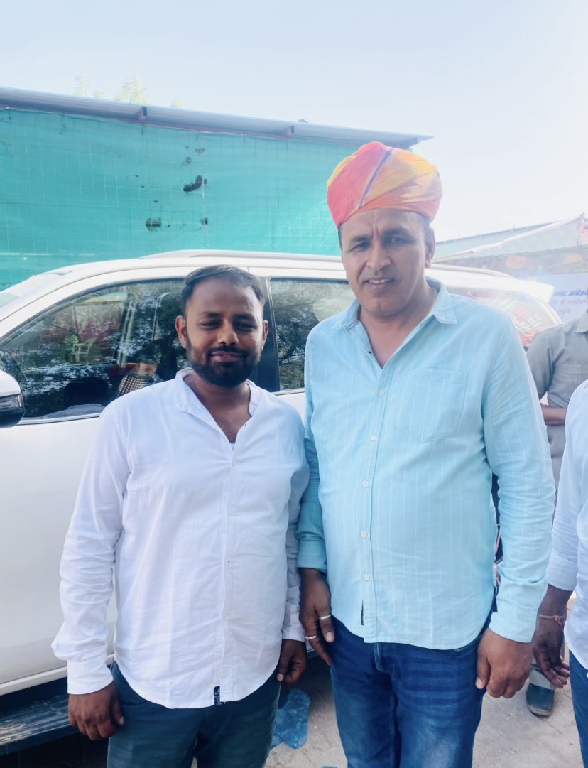 बाड़मेर जैसलमेर के लोकप्रिय सांसद <a href="/UmmedaRamBaytu/">Ummeda Ram Beniwal</a> जी को जन्मदिवस की हार्दिक बधाई एवं शुभकामनाएं ।

ईश्वर से आपके उत्तम स्वास्थ्य, दीर्घायु और यशस्वी जीवन की कामना करता हूँ।🎂🎉