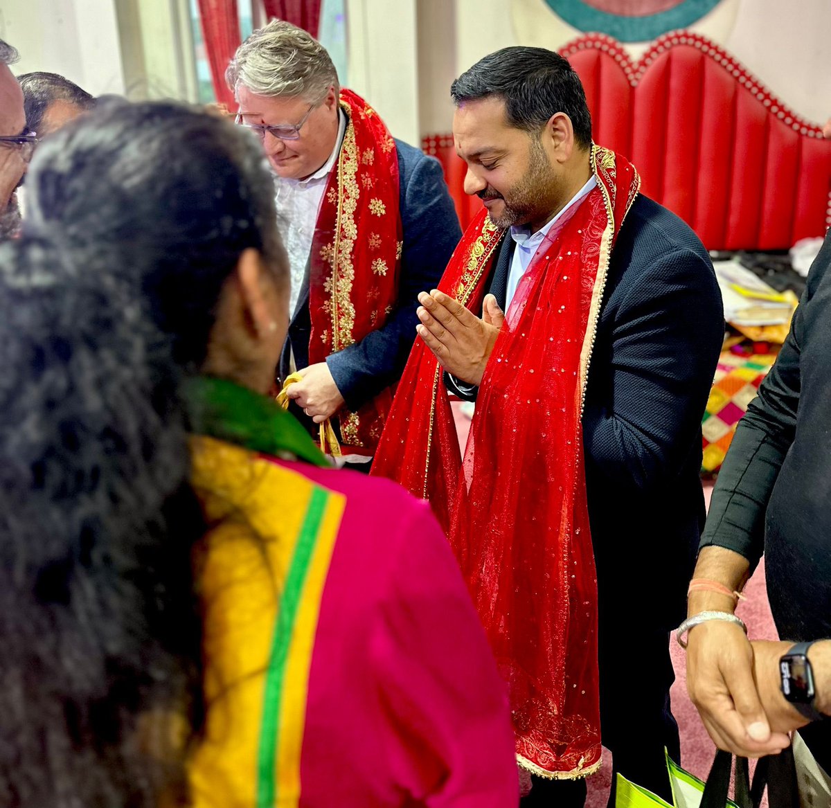 shuvmajumdar's tweet image. Visited the Hindu Society of Calgary Mandir with MP @RichardBragdon – a cornerstone of service and generosity.
The Mandir’s commitment to uplifting others through charity, tradition, and community spirit reflects the values of faith, family, and freedom that make our country…