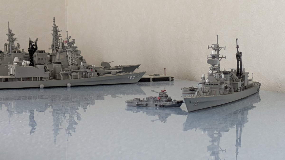 88fleetJMSDF's tweet image. #お昼休みに一枚だけ模型写真を貼ろう
151と152の再会
