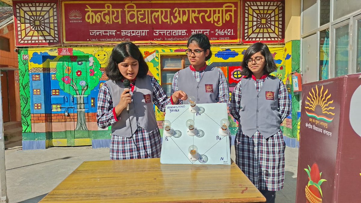 kvaug1947's tweet image. STEM Activity Day 2 🔬⚙️
Theme: INSPIRED Award & Vidyarthi Vigyan Manthan
Students explored science through innovation and inquiry, celebrating creativity, research, and a passion for STEM!
#STEMEducation #Innovation #VVM #INSPIREDAward
@KVS_HQ @FanpageKvs @EduMinOfIndia @ro_kvs