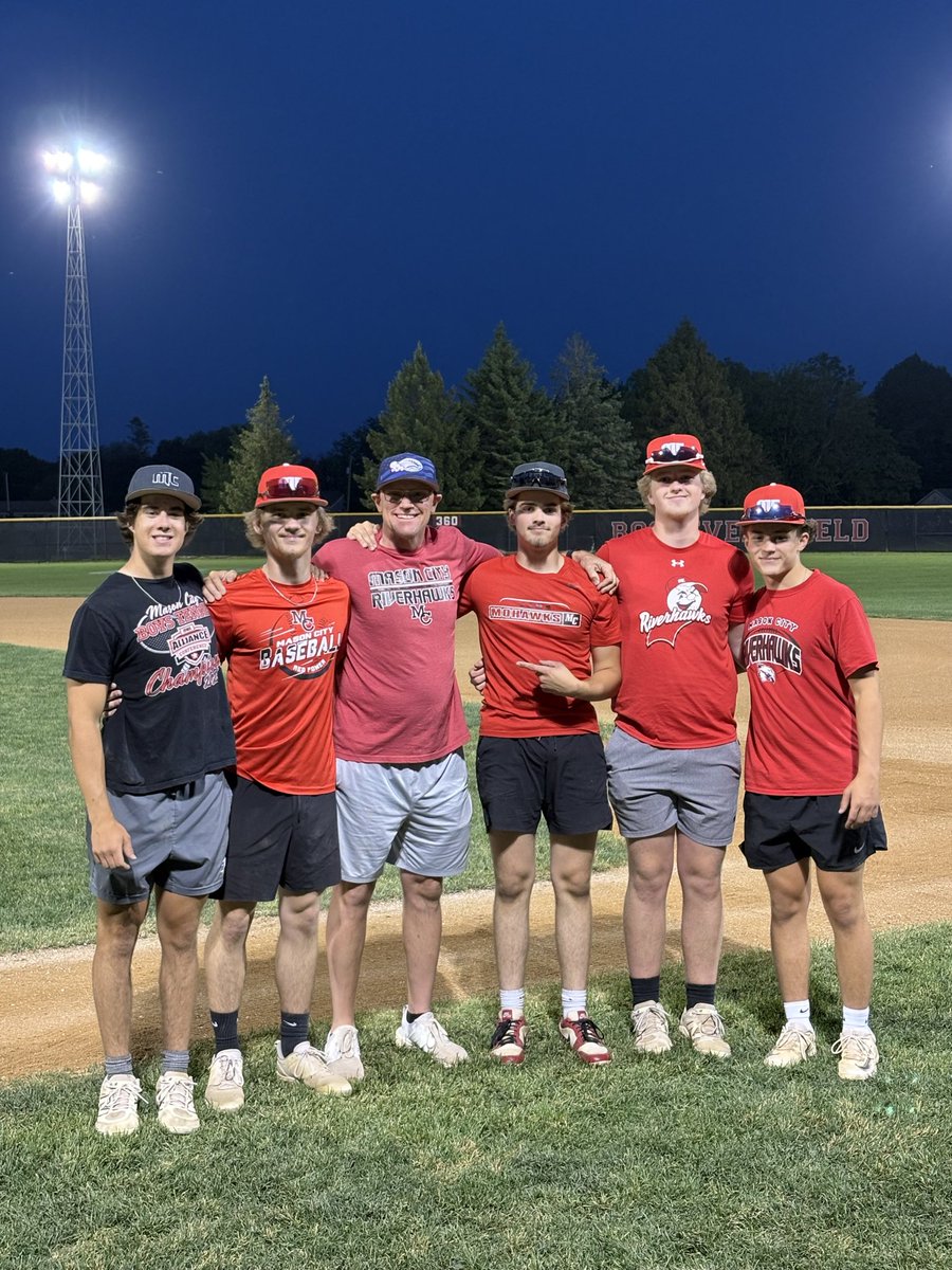 The Riverhawks season comes to an end in the Sub-State semi finals at #8 WDM Valley tonight. MC finishes the season 25-13 and returns 8 starters and their top 5 starting pitchers for 2026.  Big shoutout to our amazing seniors Lang, Fitzgerald, Klemesrud, Rickers, and Younke! #P2W