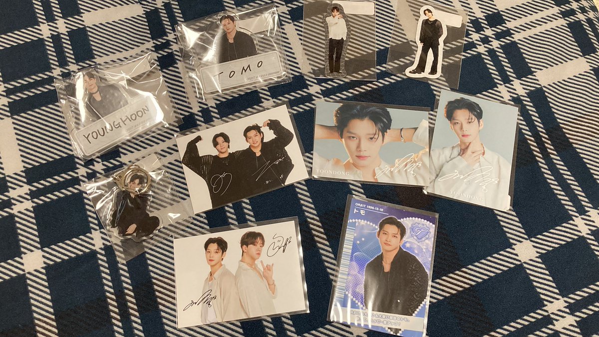 ORβIT JUNON くじ 交換 買取

【譲】 画像のもの

【求】同異種YUGO 優心＞買取

郵送orドリゲ又はツアーでのお取引希望です。
お気軽にリプ、DMお待ちしております。

#ORβIT交換