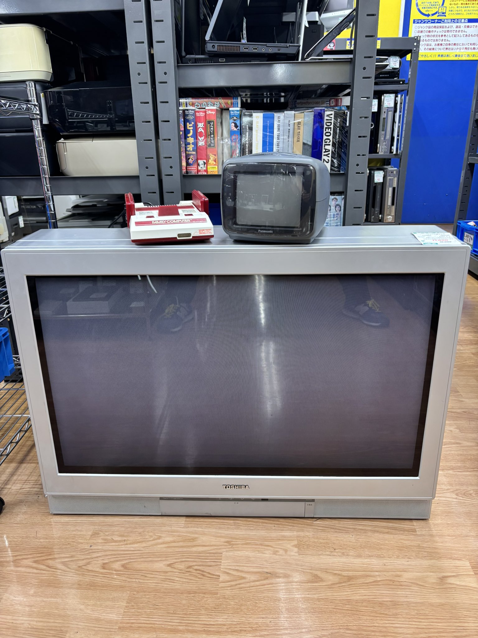 ポータブルブラウン管テレビ　パナソニック　ピエドラ　TH-6U3 Yahoo!オークション -「th6」(映像機器) の落札相場・落札価格