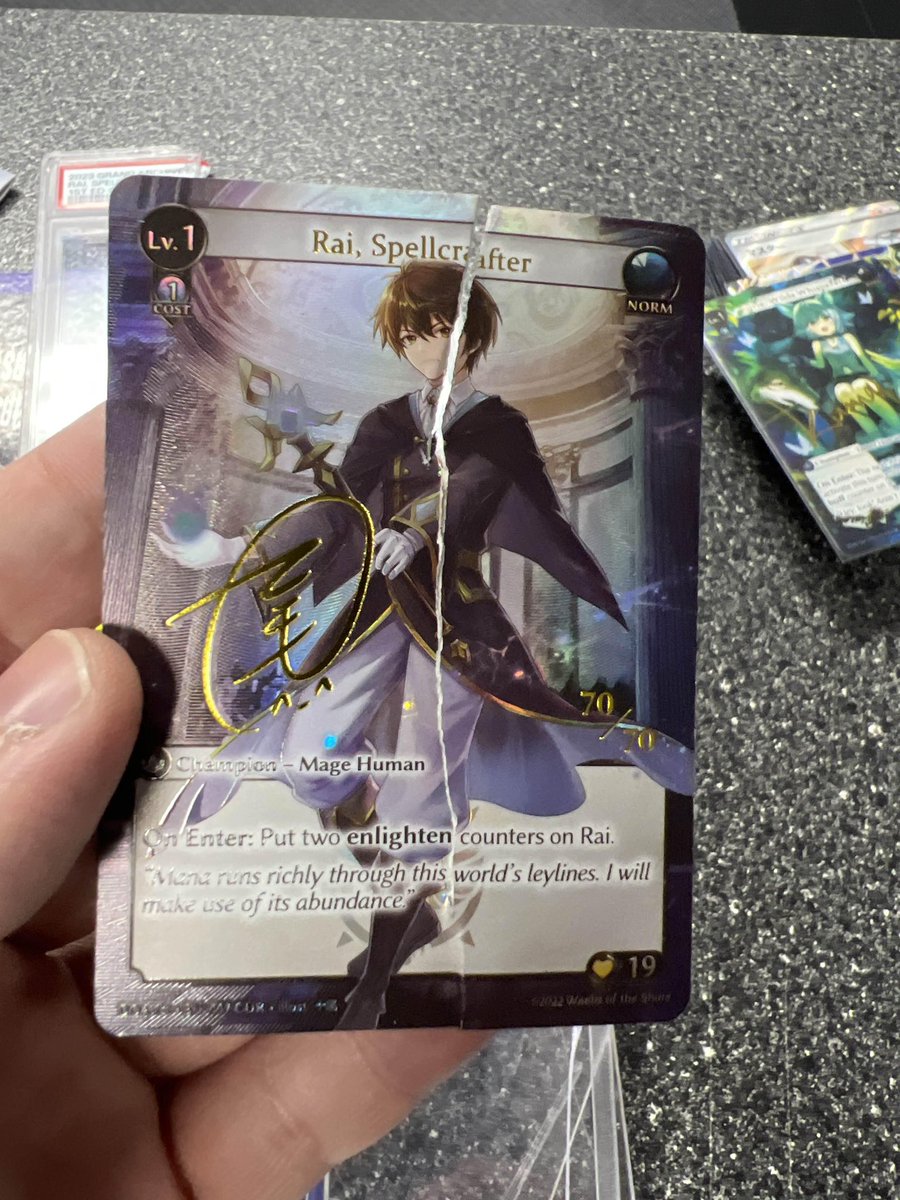 merlinsmrktplc's tweet image. Have you ever received a damaged Grand Archive card? 🤪