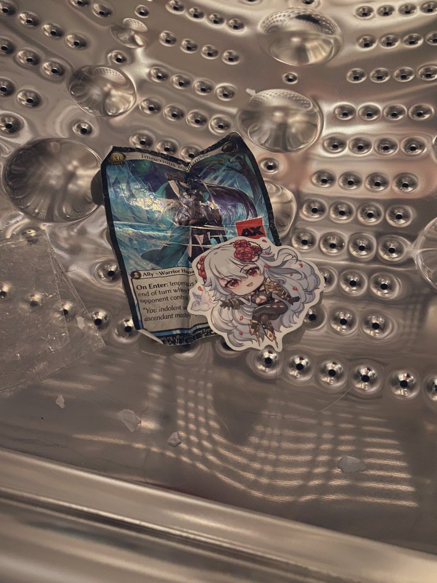 merlinsmrktplc's tweet image. Have you ever received a damaged Grand Archive card? 🤪