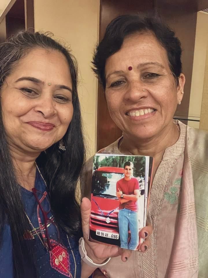 priority_n's tweet image. Happy Birthday Dhanlakshmi Ma,
May God bless you with good health and happiness. Mother of,

MAJOR SANDEEP UNNIKRISHNAN
ASHOK CHAKRA 
51 SAG/NSG -7 BIHAR
who has immortalized in #MumbaiTerrorAttack in 2008.

Thank you for this beautiful gift.
Keep blessing. 
#KnowYourHeroes