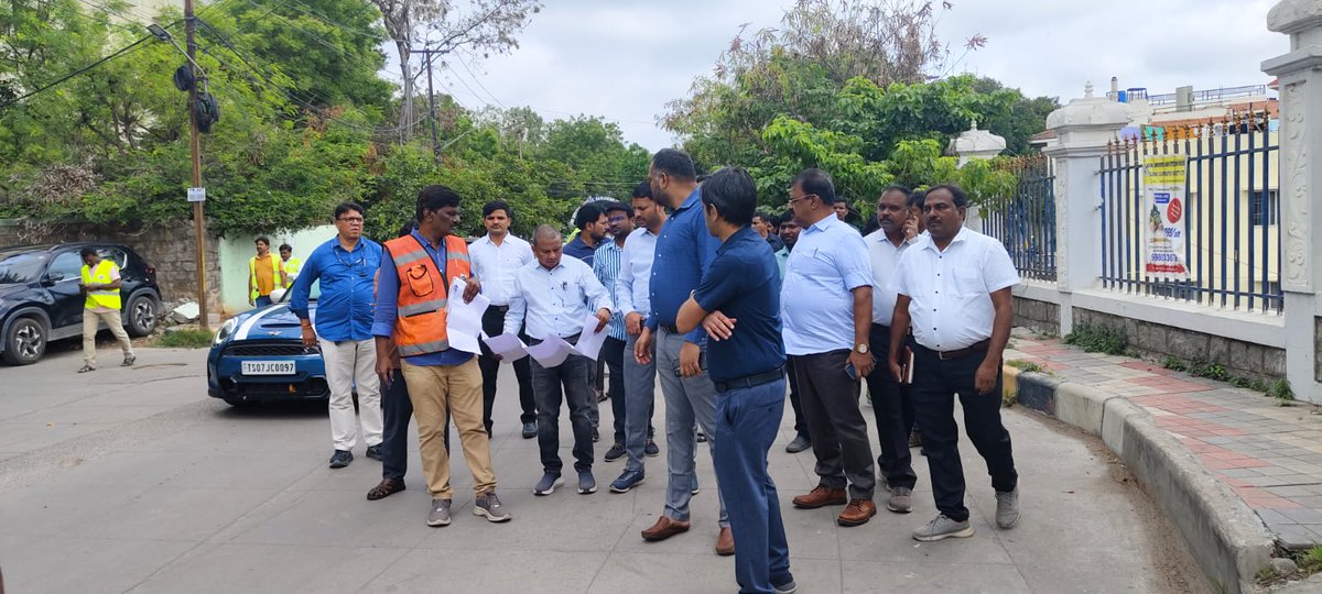 Zonal Commissioner Khairatabad, GHMC (@zc_khairatabad) on Twitter photo Today, along with Commissioner sir, inspected Apollo Hospital Road in Jubilee Hills Circle to review the proposed road widening works.
Aimed at easing traffic congestion and ensuring smoother, safer commuting.<a href="/CommissionrGHMC/">Commissioner GHMC</a> <a href="/gadwalvijayainc/">Vijayalaxmi Gadwal, GHMC MAYOR</a> <a href="/PrlsecyMAUD/">Prl Secy MAUD.</a> <a href="/GHMCOnline/">GHMC</a> Today, along with Commissioner sir, inspected Apollo Hospital Road in Jubilee Hills Circle to review the proposed road widening works.
Aimed at easing traffic congestion and ensuring smoother, safer commuting.<a href="/CommissionrGHMC/">Commissioner GHMC</a> <a href="/gadwalvijayainc/">Vijayalaxmi Gadwal, GHMC MAYOR</a> <a href="/PrlsecyMAUD/">Prl Secy MAUD.</a> <a href="/GHMCOnline/">GHMC</a>