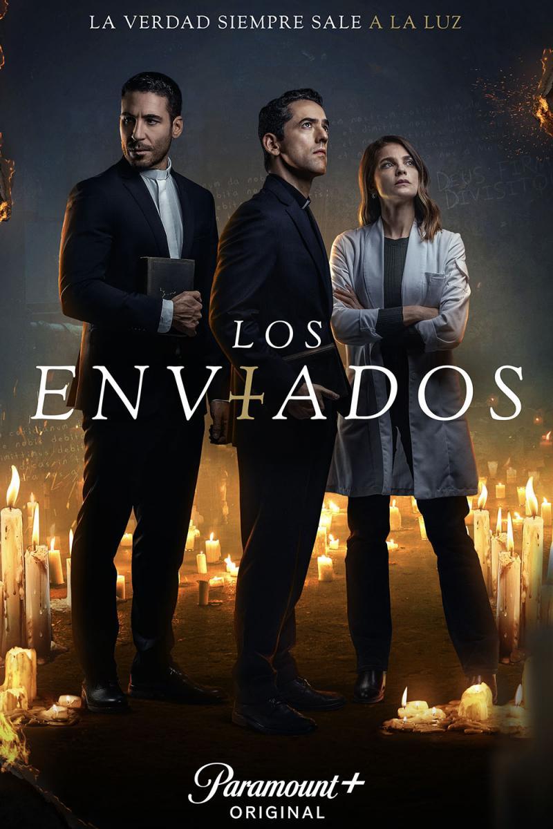 Comencé a ver esta serie y pues de una premisa medianamente interesante en el primer capitulo todo se deshizo. Malas actuaciones, ítalo mexicanos con acento más mexicano que italiano, un centro de Mexico haciéndose pasar por el vaticano... Una risa de serie.