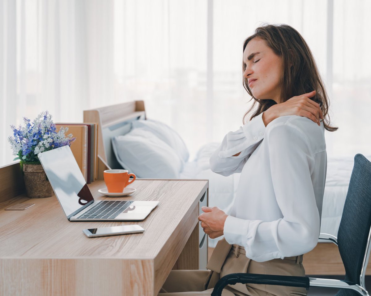 UQHealth's tweet image. #UQ researchers are seeking adults with chronic pain to participate in a study testing how different treatments work for each patient. 

Find out more: brnw.ch/21wU8Z4 

#UQResearch #Volunteer