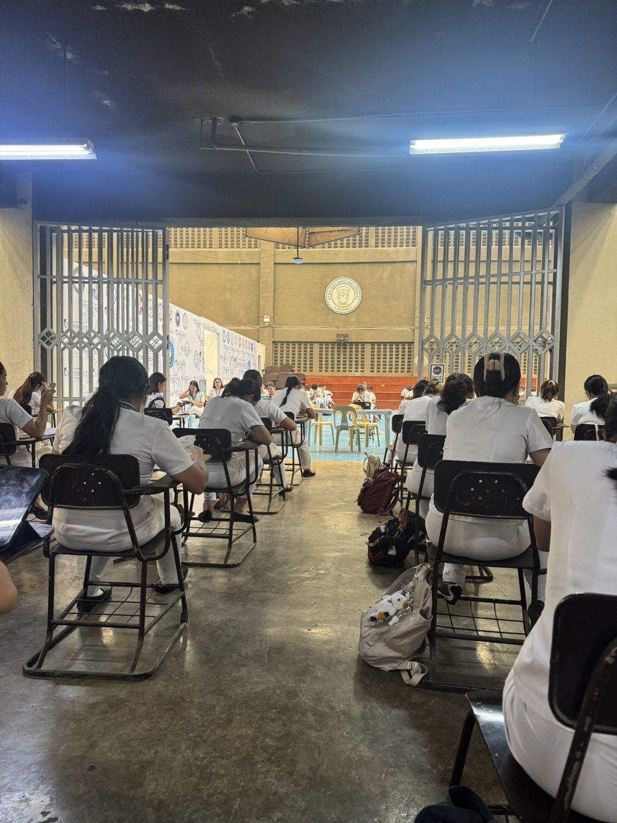 luvinhanie's tweet photo. 2nd semester dump 🪷📚📝 https://t.co/5xwcdghXO5