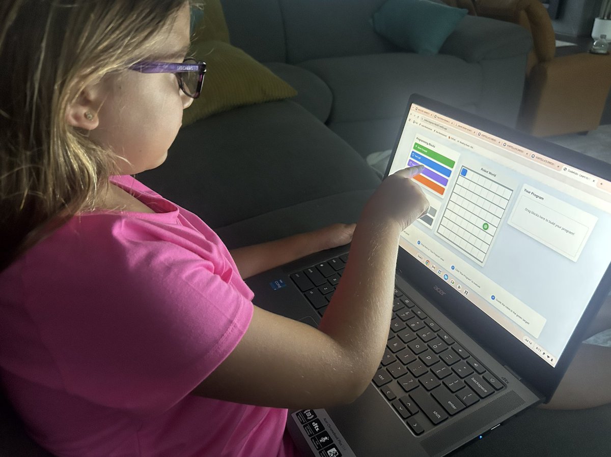 Vanessa Ramos tweet media