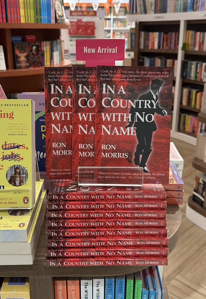 2Bangkok's tweet photo. A daring coup attempt...
A nation's bloody history...
A chance for love and glory...
Based on true events, "In a Country with No Name" both horrifies and charms in its detailed account of an ambitious and desperate scheme.
My new novel available at Asia Books. Please give it a read! :)   https://t.co/vgUVvRA2KQ