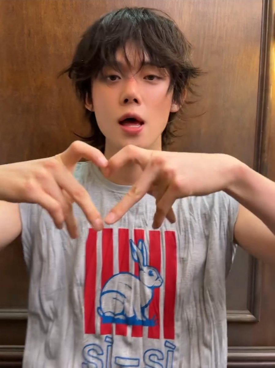 hourly yeonjun tweet media