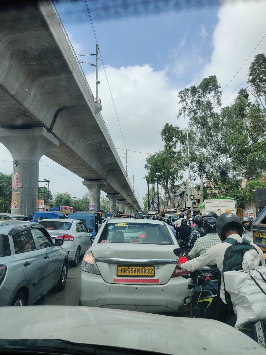 DeepakNavigator's tweet image. From last 1 , Heavy traffic at Delhi Meerut road near sihani road. 
@uptrafficpolice @ghaziabadpolice 
@myogioffice