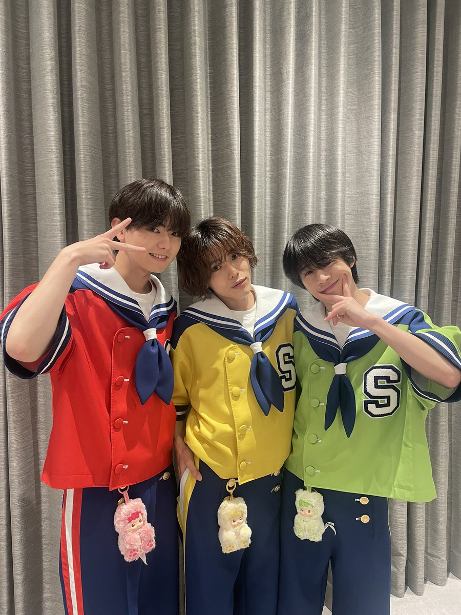 2人に早めの誕プレ！！🎁 (信号機組🚥でおそろっちだけどw)